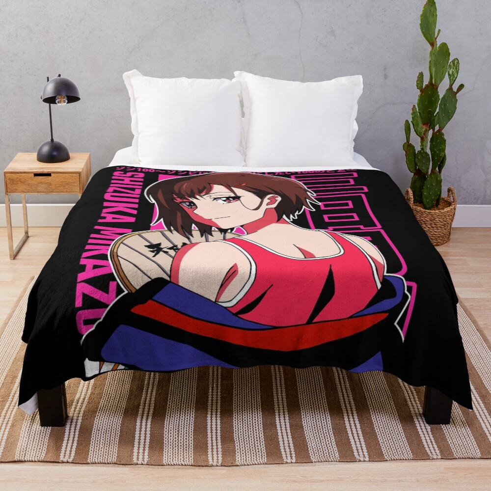 Zom 100 Shizuka Mikazuki Smug Throw Blanket